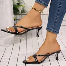 2026 Sandálias De Verão Para Mulheres Chinelos De Dedo Do Pé Clipe Moda Vestido Slide Sapatos Senhoras Elegantes Calçado