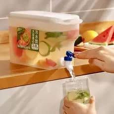 3 L Suqueira Plastica com tampa para Geladeira Com torneira capacidade 3 litros para agua saborizada Agua Gelada
