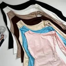 BLUSA FEMININA COM AMARRAÇÃO DE OMBRO SÓ / POLIAMIDA