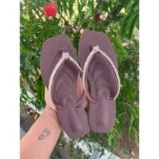 CHINELO NOZINHO COM STRAS