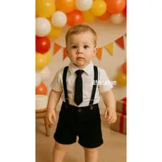 Conjunto Chefinho Temático Social Kit 4 peças Camisa, Bermuda, Suspensório e Gravata Aniversário