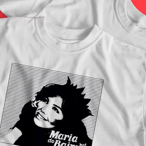 Camiseta Maria do Bairro (Thalia) de Algodão Unissex