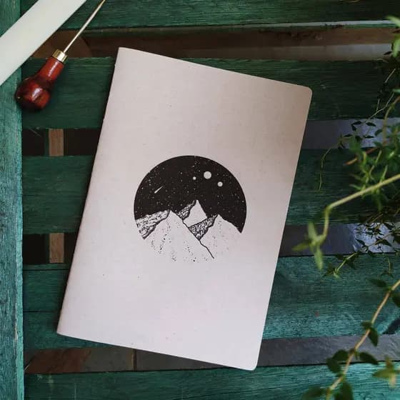 Caderno/Sketchbook Montanha A5 para escrita, bullet journal, desenho, diário, planner