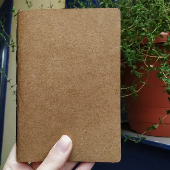 CADERNO / SKETCHBOOK KRAFT A6 para escrita, bullet journal, desenho