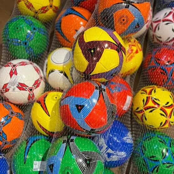 kit 50X Bola De Futebol Grande N°5 Profissional Cores Aleatórias