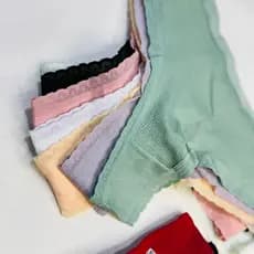kit 4 Calcinha fio com detalhe em renda confortável em cores variadas