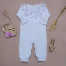 Macacão para Bebê com Detalhes em Renda 0-3 Meses 100% Algodão Macio Antialérgico Luxo