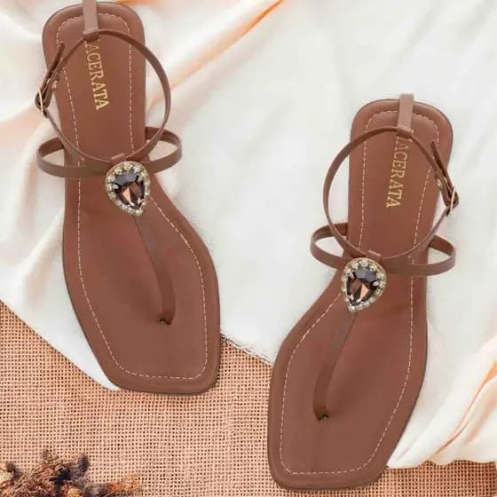 Sandália Rasteira Feminina Macerata Glam Cristal com Pedraria Elegante Estilo Minimalista Ref: 102