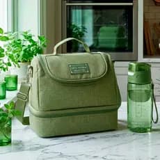 Kit 2 Bolsa Lancheira Térmica + Garrafa Squeeze Trabalho Cozinha Dia a Dia Kit Higiene Verde