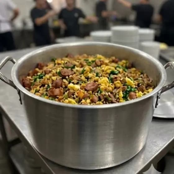 Panela Caçarola Grande N°34 - Para Restaurante e Comidas Caseiras, Resistente com capacidade de 15 Litros