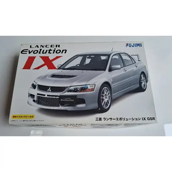 Kit Plastimodelismo Mitsubishi Lancer Evo Ix - 1/24