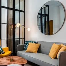 Espelho Redondo Lapidado para Banheiro Lavabo Sala com Fita Dupla Face Vários Tamanhos Decorativo
