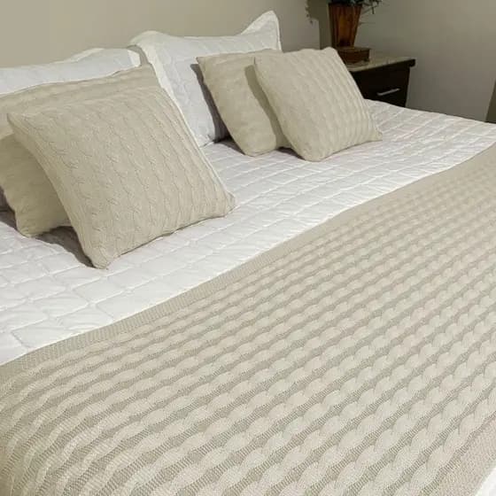 Passadeira Manta Peseira Xale Luxo Tricot Cama Casal 180x60cm Decorativa Trico