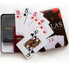 Kit 2 Jogos De Baralho Plástico 54 Cartas Com Estojo Lata Pôquer Truco Buraco Tranca