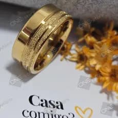 Aliança de Casamento Com Friso Diamantada Larga 8mm - Aço Inox Com Anel Aparador Incluso