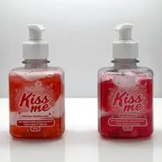 Kit 2 Gel Hidratante Aromatizante Kiss Me Sombra Flor - Frutas Vermelhas + Morango 250g Corpo e Virilha