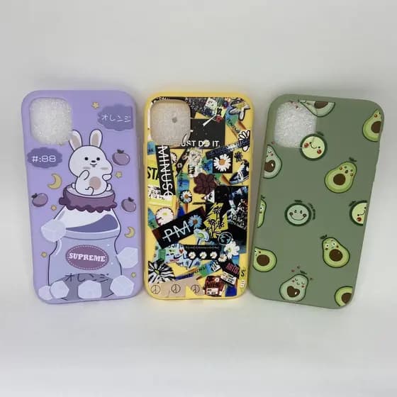 Capinha Case de Silicone Fofa Abacates Coelho iPhone 11