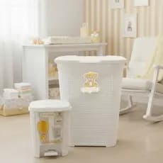 Kit Quarto Bebê Lixeira c Pedal 6L + Cesto Roupas 30L Branco