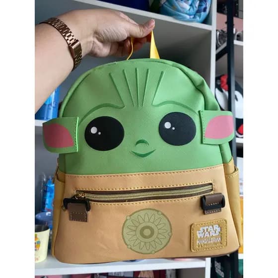 MOCHILA BABY YODA STAR WARS MANDALORIAN