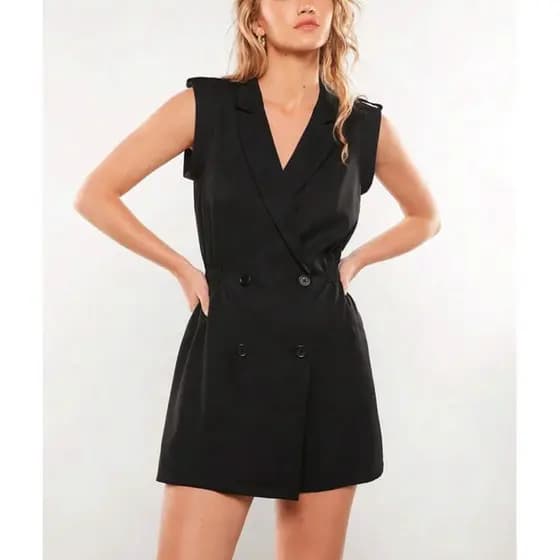 Macacão Feminino Curto Transpassado Preto