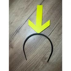 Tiara com Seta Amarela Chamativa - Tiara Acessório de Cabelo Divertido 3D
