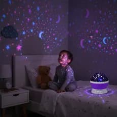 Luminária Projetor Estrelas Giratória 360° com Luz Noturna