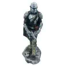 Boneco Mandaloriano Série The Mandalorian Colecionavel Baby Yoda Estátua Colecionável Resina