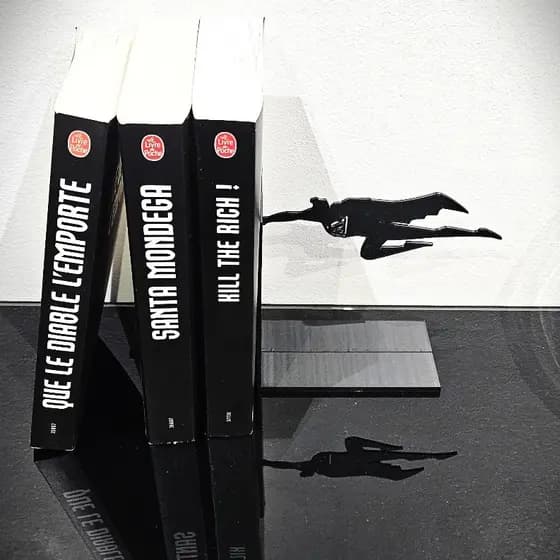Aparador Suporte De Livros Superman Herói Flutuante Decoração Geek Criativa Estante Resistente