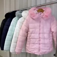 Jaqueta Feminina Nylon Capuz Inverno Quentinha Impermeável Bobojaco JQ Promoção