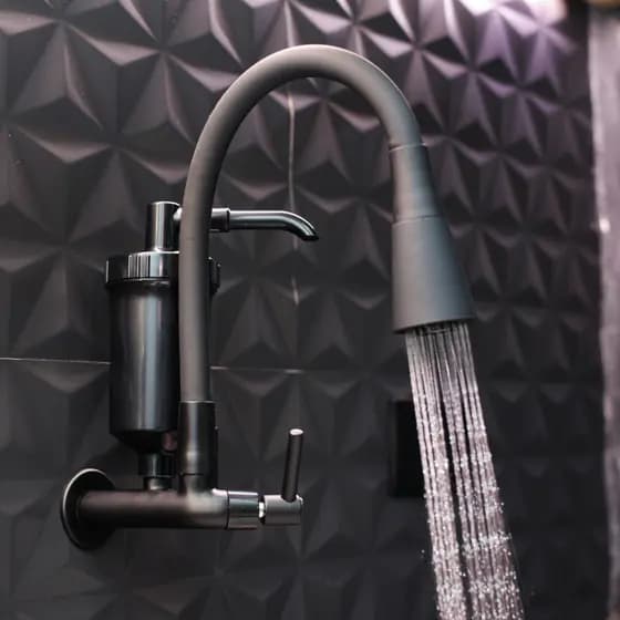 Torneira Gourmet com Filtro Parede Preta Flexível 2 Jatos ABS Para Cozinha Pia Área Gourmet Luxo