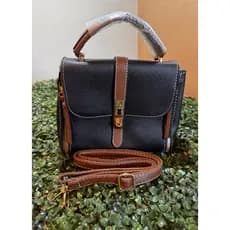 BOLSA TRANSVERSAL ESTILOSA E SUPER ESPAÇOSA COM ALÇA REGULÁVEL