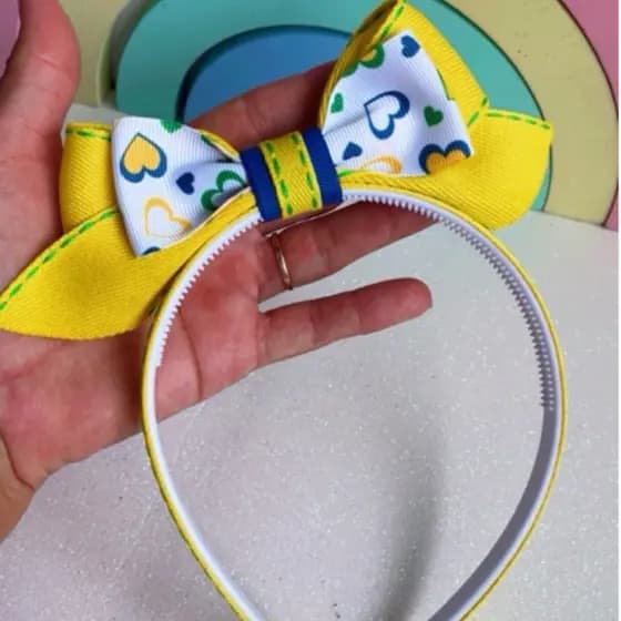tiara arco gigole infantil copa do mundo futebol Brasil verde e amarelo