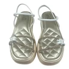 Sandália Papete Flatform Infantil Com Detalhes Em Strass E Sola Plataforma