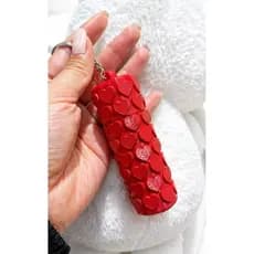 Chaveiro porta batom/ manteiga de cacau/brilho labial/gloss - na cor vermelha