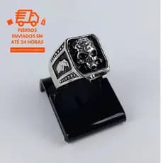 Anel Masculino Dourado Caveira Relevo Prateado Gourmet