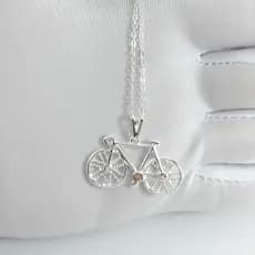 Correntinha Colar Folheado Com Pingente De Bicicleta Ciclista Mod Exclusivo
