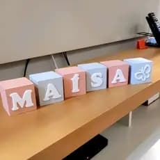 7 Cubos Dado com Nome Mdf Decoração Quarto Bebê 6x6cm