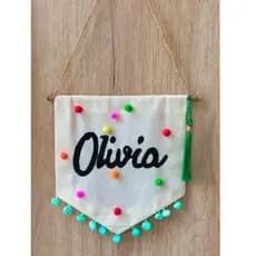 Decoração quarto bebê , bandeirola , varal, porta maternidade, flâmula com nome ou frase/significado
