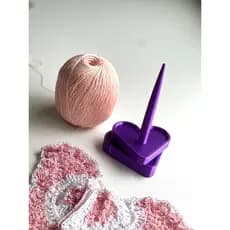 Suporte Para Linha de Crochê Giratório Desmontavel - Formato de Coração