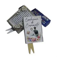 Lembrança Sofisticada – Mini Livros com Design Fino para Casamento