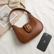 Bolsa Feminina Marrom Caramelo Baguete Média Epaçosa Estilosa Casual