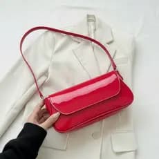 Bolsa Feminina Baguete Verniz Vermelha Alça De Ombro Fina Estilosa E Casual