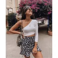 Blusa Cropped Um Ombro Manga Longa Feminina