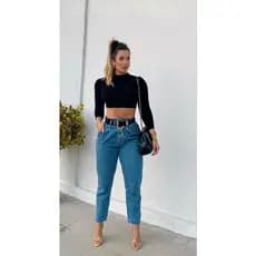 Blusa Cropped Manga Longa de Gola Alta