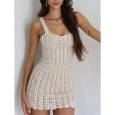 Vestido Sereia de Crochê Artesanal – curto- decote nas costas- Moda Praia, verão. VESTIDO LUXO