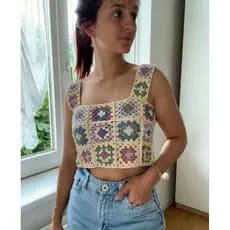Cropped de Crochê Granny Square Feito à Mão – Moda Verão 2026 Crochê Exclusivo, linha Premium