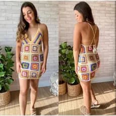 Vestido de Crochê Curto Colorido- Vestido em Square -Verão, Praia-Crochê exclusivo, vestido luxo-forrado