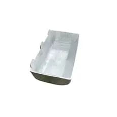 Cocho/comedouro/saleiro de 20 litros para animais.