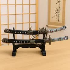 Kit Enfeite 2 Espadas Samurai Miniatura Katana Espada Com Suporte