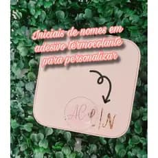 Iniciais de nomes em adesivo termocolante dourado ou prata